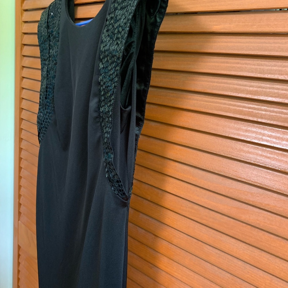 Dress - Picture 3 of 6